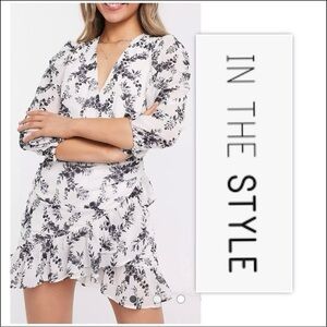 In The Style Women's Floral Dress - Black and White